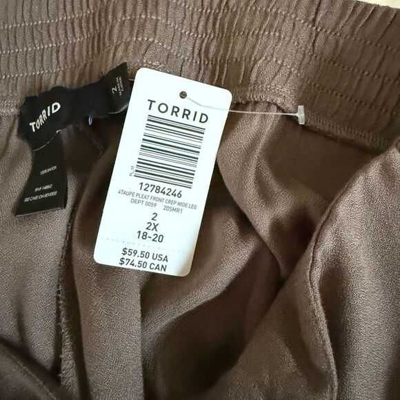 NWT Torrid women’s plus pleat front crepe wide leg pants size 2 - Picture 9 of 11